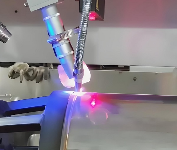 Can a Laser Welding Machine Weld Metal with High Impurity Content?